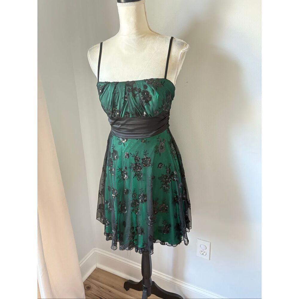 Y2K Green and Black Sequin Mesh Dress Empire Waist Whimsigoth Vintage size 5